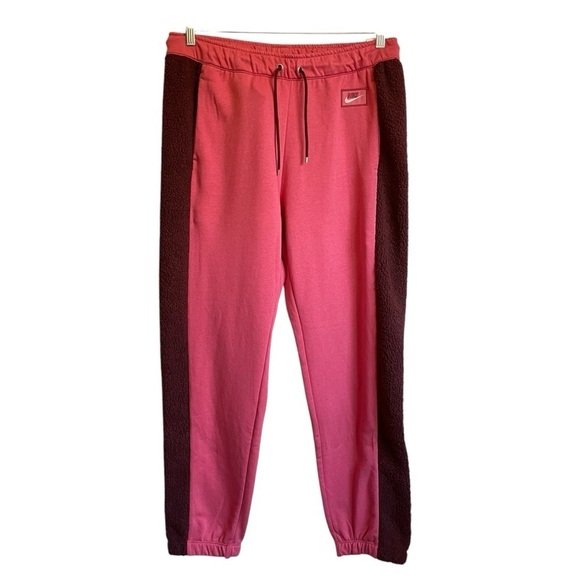 Nike Sportswear Icon Clash Large Mid Rise Pink Easy Fleece Jogger DD5065-622 - Picture 3 of 12